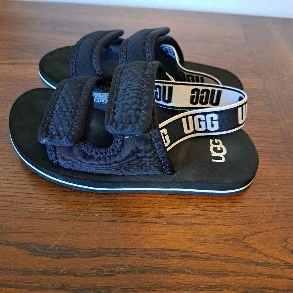 UGG Sport Yeah Black Neoprene Slingback Sandals Kids Size 11 1112317T